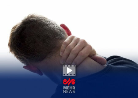 سندروم گردن پیامکی؛ بیماری مدرن ما