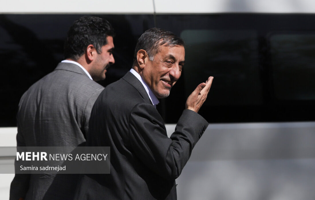 ظفرقندی: پرداخت ارز دارو همچنان ادامه دارد؛ تغییری در دستورکار نیست