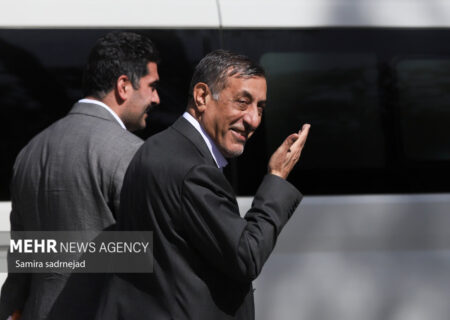 ظفرقندی: پرداخت ارز دارو همچنان ادامه دارد؛ تغییری در دستورکار نیست