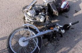 واژگونی ۴ موتورسیکلت روی پل روشندلان؛ چهار مصدوم راهی بیمارستان شدند