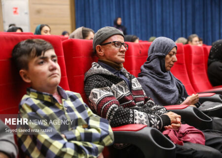 پمادهای حیاتی بیماران پروانه‌ای در ردیف محصولات آرایشی!