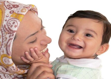 احساس ناکافی‌بودن در مادران طبیعی است؛ مادر ایده‌آل وجود ندارد