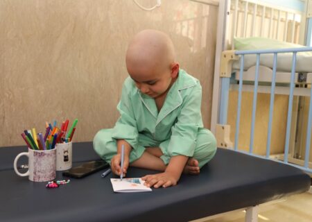 سرطان کودکان یک بیماری قابل درمان است