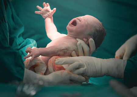 مادر شدن، عامل کاهش سرطان در زنان