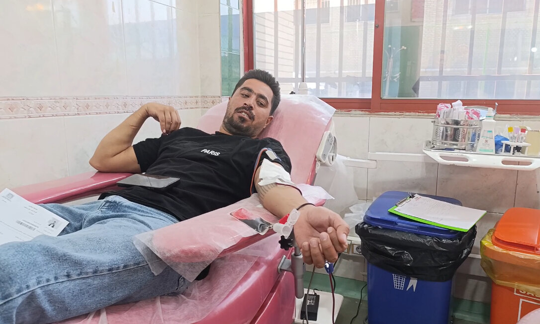 کلنگ ساختمان انتقال خون گرمسار پس از سال‌ها انتظار به زمین می‌خورد