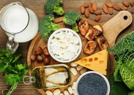 آنچه سالمندان باید درباره کلسیم و ویتامین D بدانند