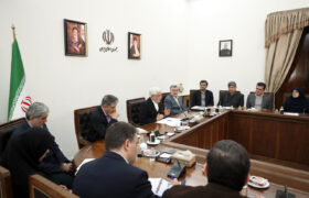 تقدیر عارف از خدمات کادر درمان به مجروحان و حادثه‌دیدگان دیماه