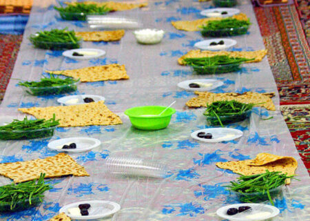 خوردن وعده «سحری» برای روزه‌داران لازم است