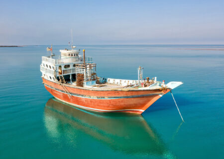 کشف ۴۸ میلیارد تومان داروی قاچاق از یک فروند لنج توسط مرزبانی