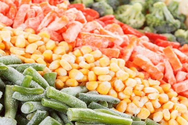 نظارت بر سطح عرضه فراورده‌های غذایی و آشامیدنی