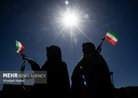تجمع دختران جانفدا در اصفهان
