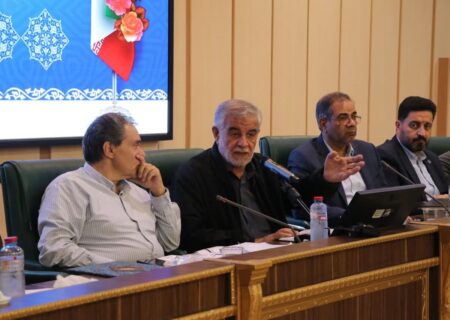 زیرساخت‌های درمانی و آموزشی یزد نیازمند توجه جدی و حمایت وزارت بهداشت