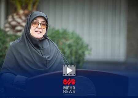 مهاجرانی: از فشارهای وارده به مردم در حوزه دارو آگاهیم